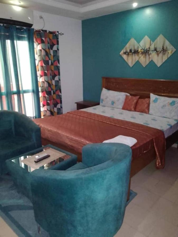 Rincon D'Alicia 1 Hotel Dakar Exterior photo